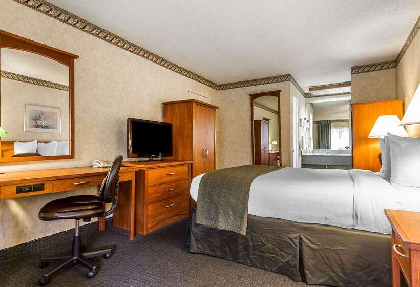 בית מלון כפרי Quality Inn & Suites Silicon Valley
