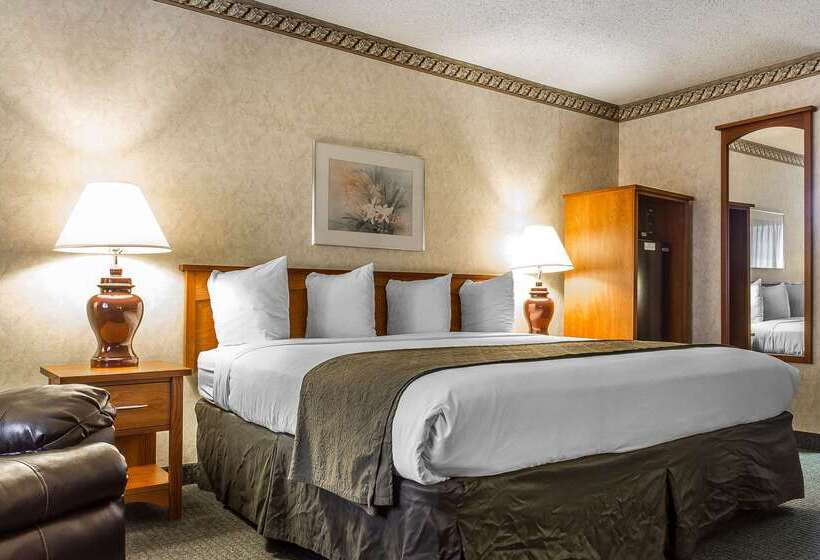 בית מלון כפרי Quality Inn & Suites Silicon Valley