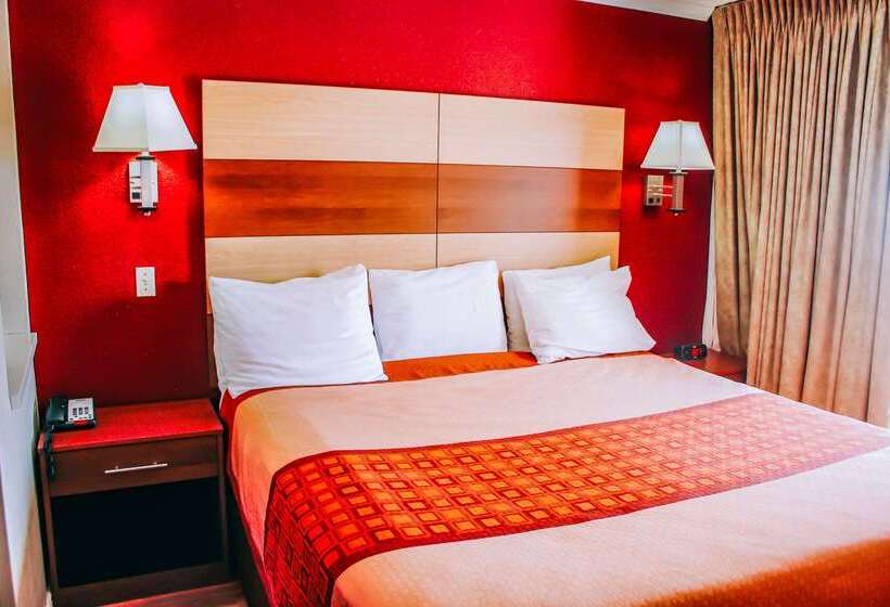 בית מלון כפרי Rodeway Inn & Suites