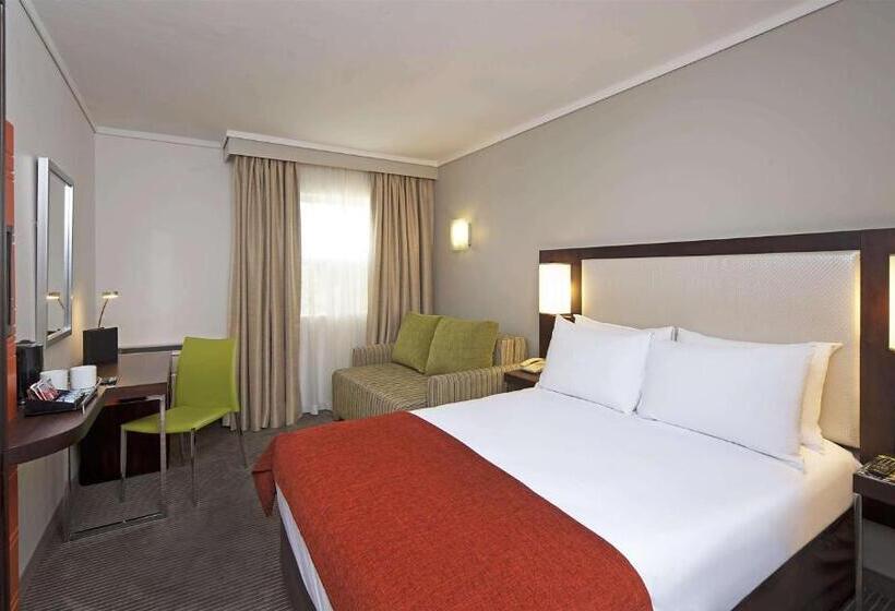 Отель Stayeasy Eastgate