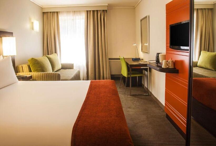 Отель Stayeasy Eastgate