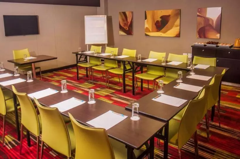 هتل Stayeasy Eastgate