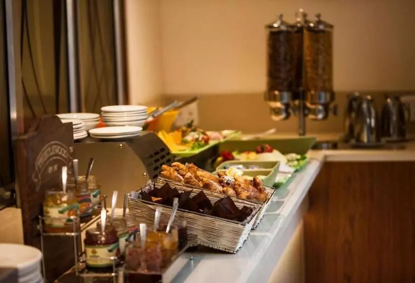 هتل Stayeasy Eastgate