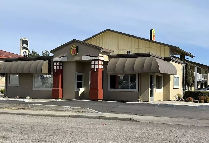 בית מלון כפרי Super 8 By Wyndham Red Bluff