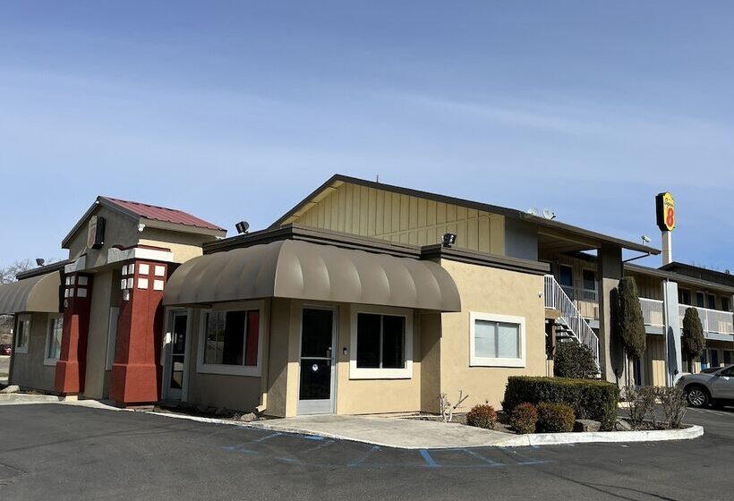 Hotel Super 8 By Wyndham Red Bluff