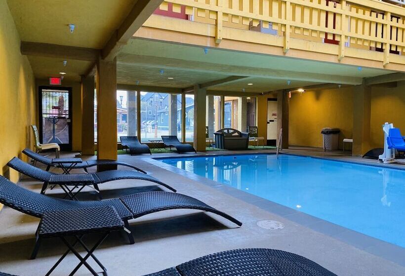 فندق The Aqua Pacific