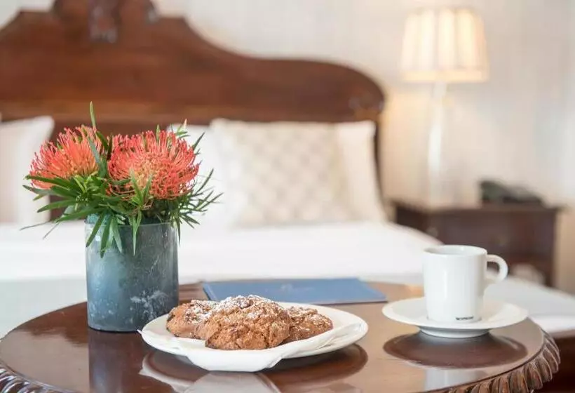 هتل The Blue Haven