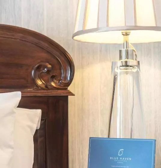 هتل The Blue Haven