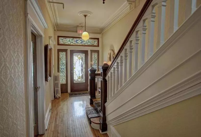 Bed and Breakfast Banberry House Heritage Inn