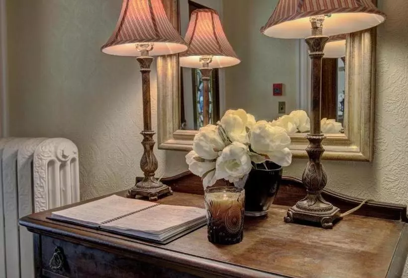 Bed and Breakfast Banberry House Heritage Inn