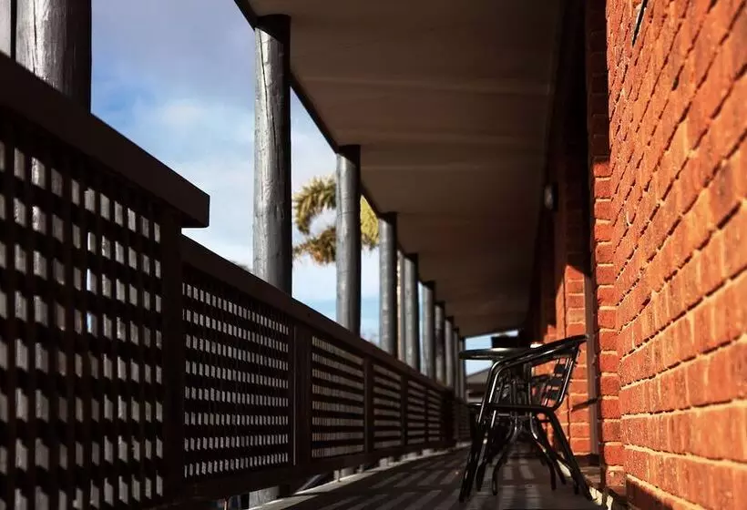 호텔 Admiral Motor Inn