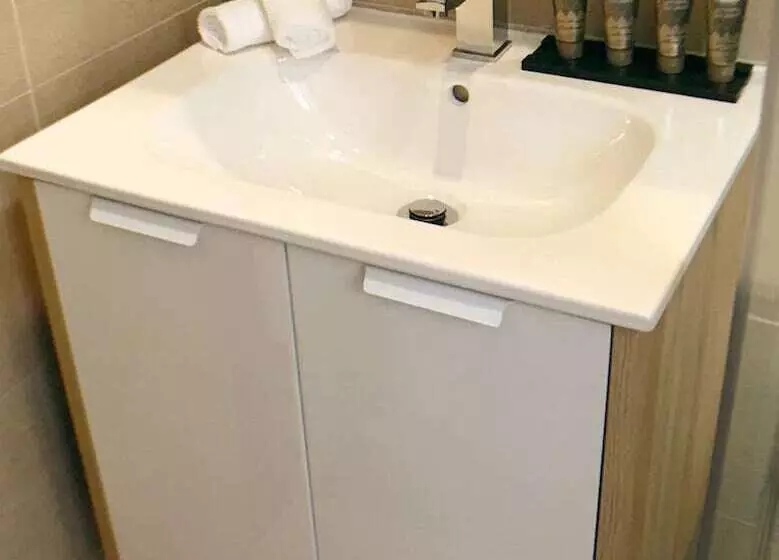 호텔 Admiral Motor Inn