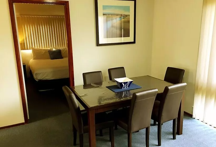 호텔 Admiral Motor Inn