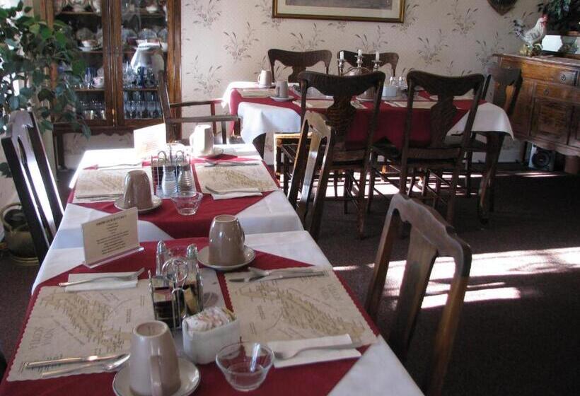 فندق Bayside Inn