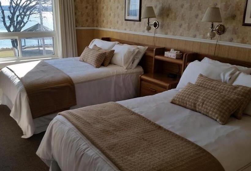 فندق Bayside Inn