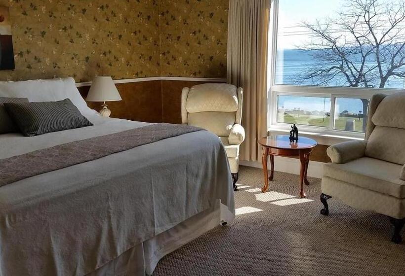 فندق Bayside Inn