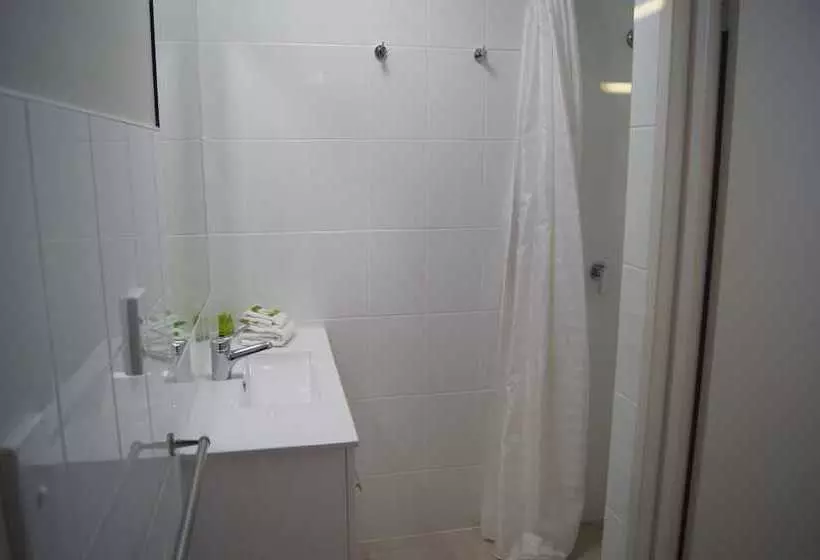 בית מלון כפרי Beachside Motor Inn