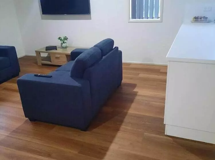 בית מלון כפרי Beachside Motor Inn