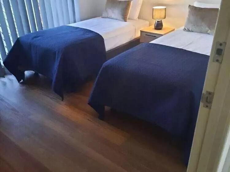 בית מלון כפרי Beachside Motor Inn