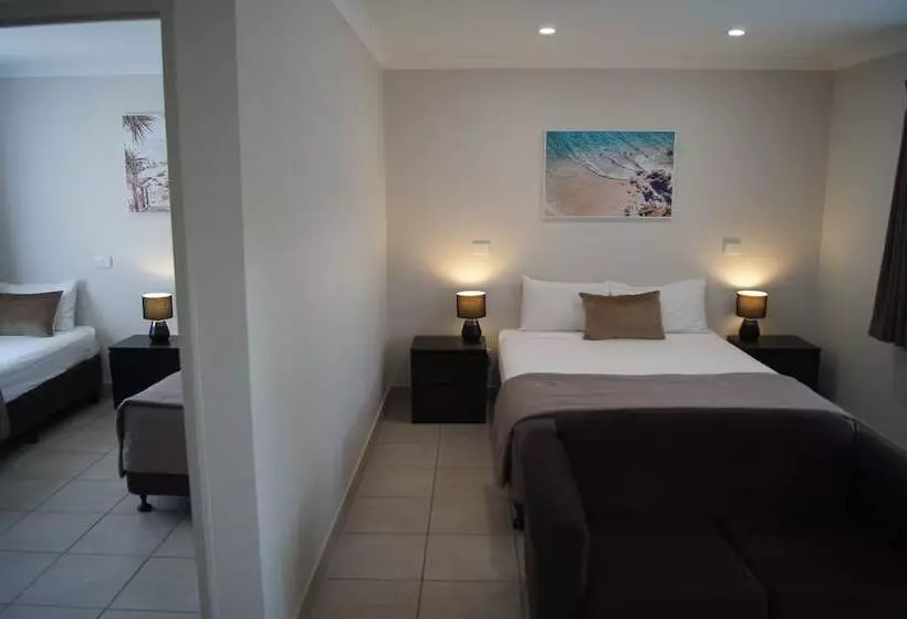 בית מלון כפרי Beachside Motor Inn