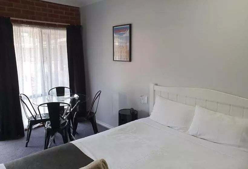 ホテル Golden Reef Motor Inn