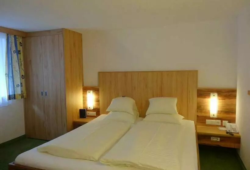 בית מלון כפרי Gundolf