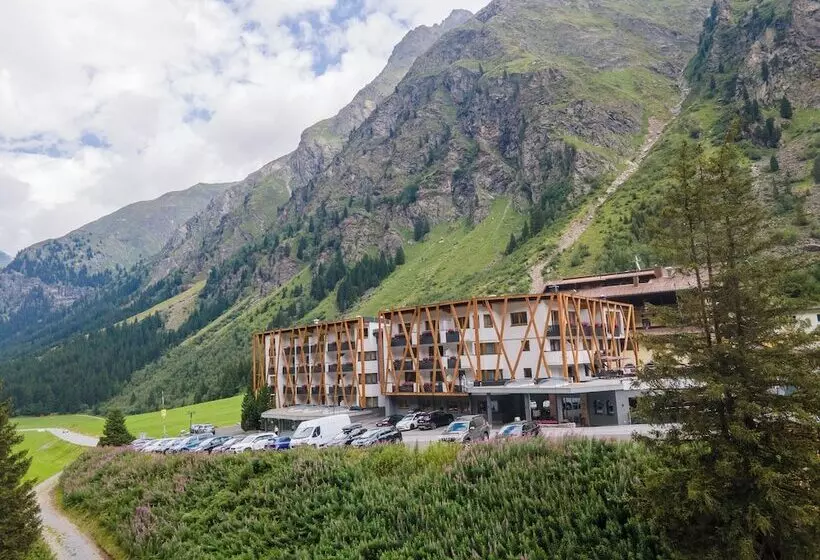 בית מלון כפרי Gundolf