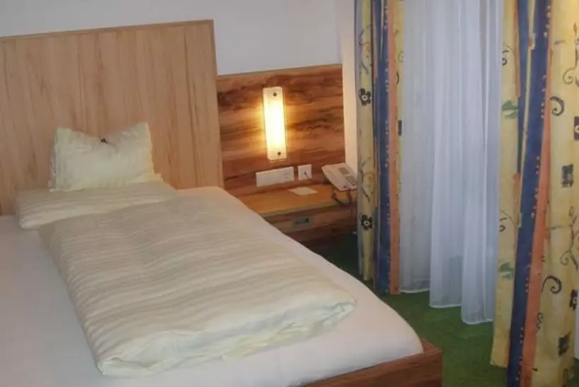 בית מלון כפרי Gundolf