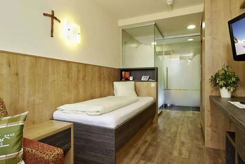 בית מלון כפרי Gundolf