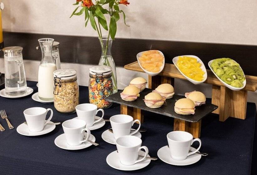 هتل Holiday Inn Express Puerto Madero, An Ihg