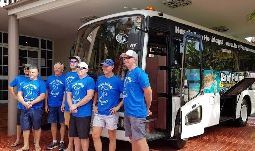 Отель Reef Palms