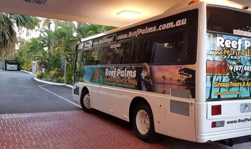 Отель Reef Palms