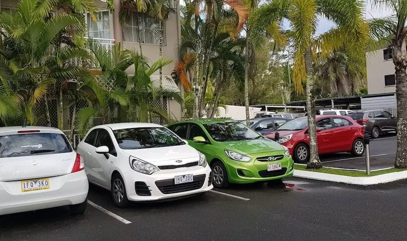 Отель Reef Palms