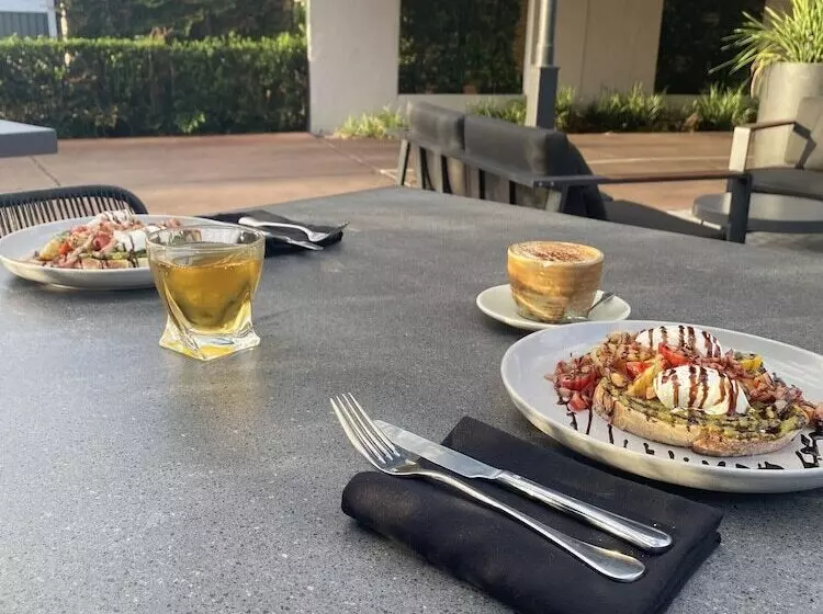 The Charles Boutique Hotel & Dining