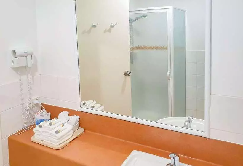 ホテル Comfort Inn Warrnambool International