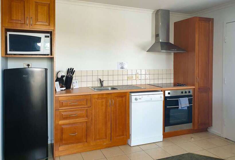 בית מלון כפרי Comfort Inn Warrnambool International