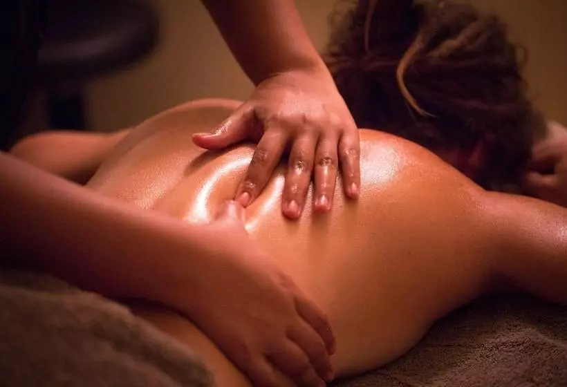 ホテル Crowne Plaza Alice Springs Lasseters, An Ihg