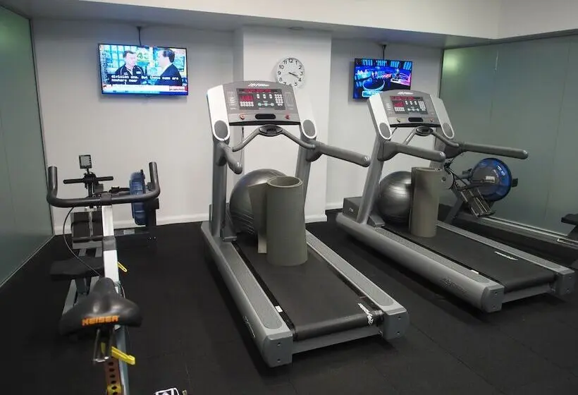 ホテル Mercure Sydney St Leonards