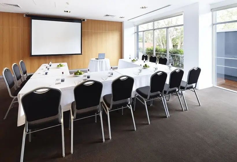 ホテル Mercure Sydney St Leonards