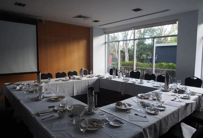 ホテル Mercure Sydney St Leonards