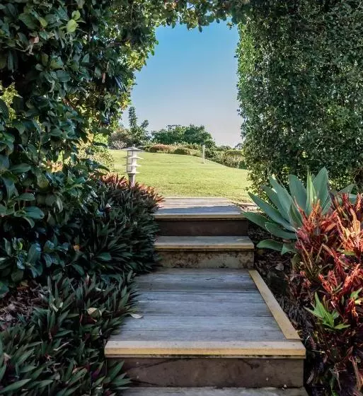 Отель Noosa Crest Resort