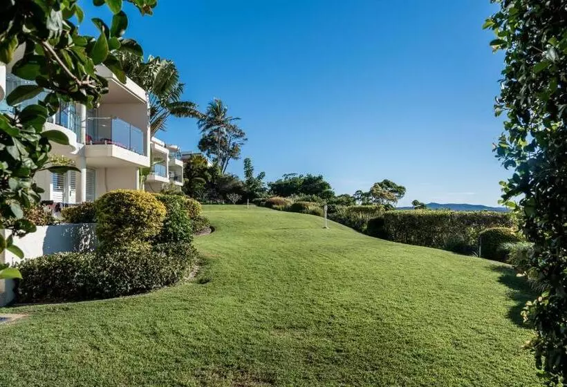 Отель Noosa Crest Resort
