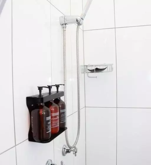 Kennedy Drive Airport Motel