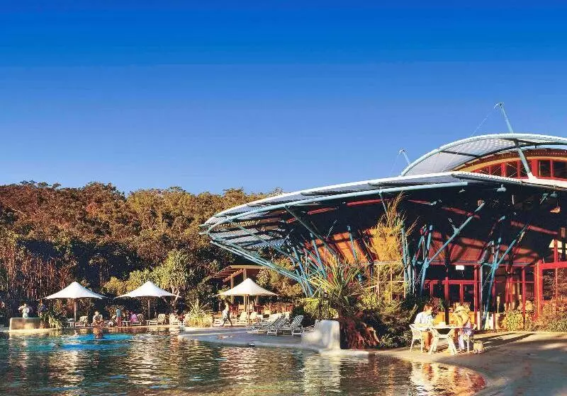 Kingfisher Bay Resort