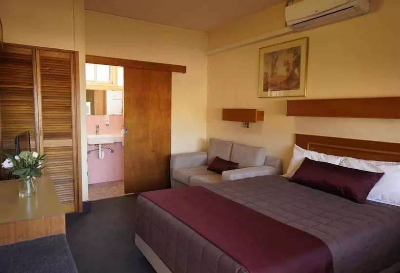 모텔 Country Motor Inn