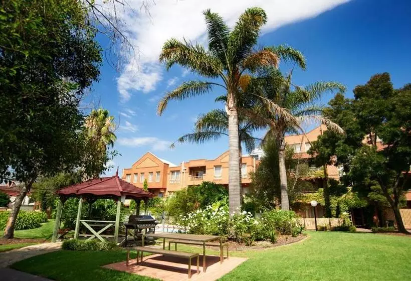 Comfort Apartments Royal Gardens