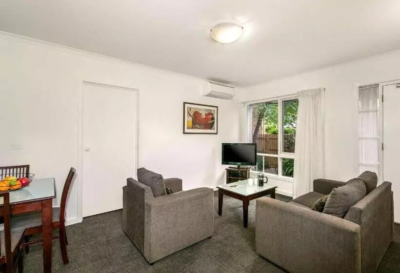 Comfort Apartments Royal Gardens