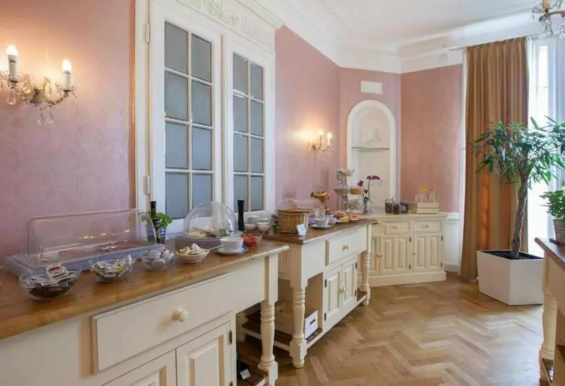 酒店 Pension Museum