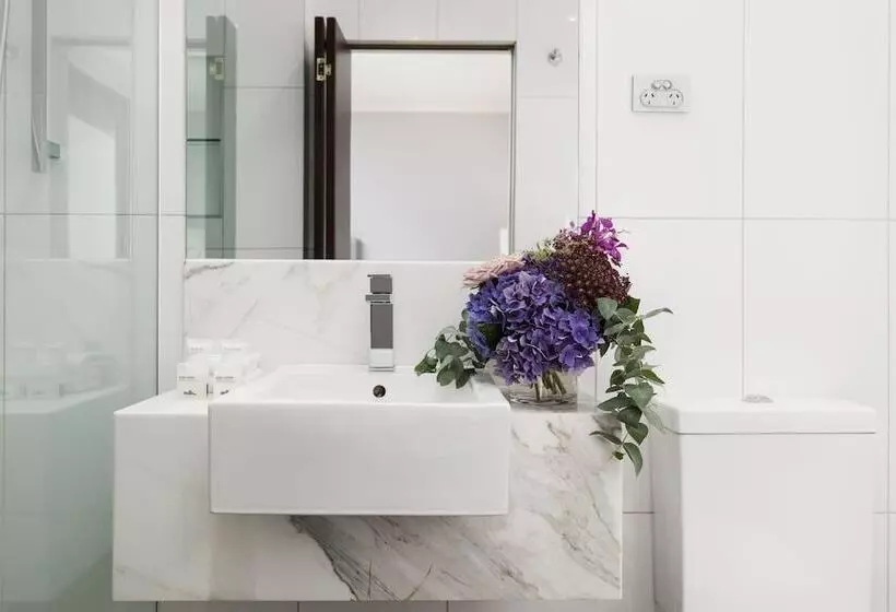 Отель Crowne Plaza Melbourne Carlton By Ihg