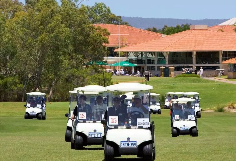 Novotel Vines Resort Swan Valley